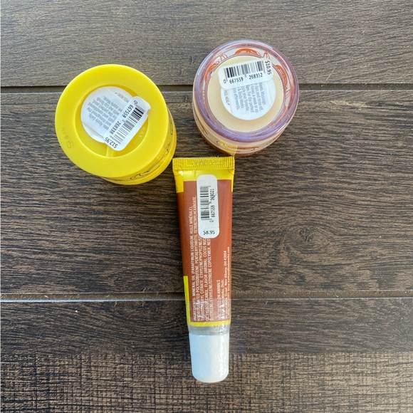 Banana Bananza 3PC Lip Set NEW & FACTORY SEALED Bath & Body Works - Picture 7 of 8